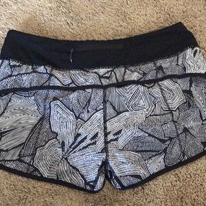 LULULEMON RUNNING SHORTS